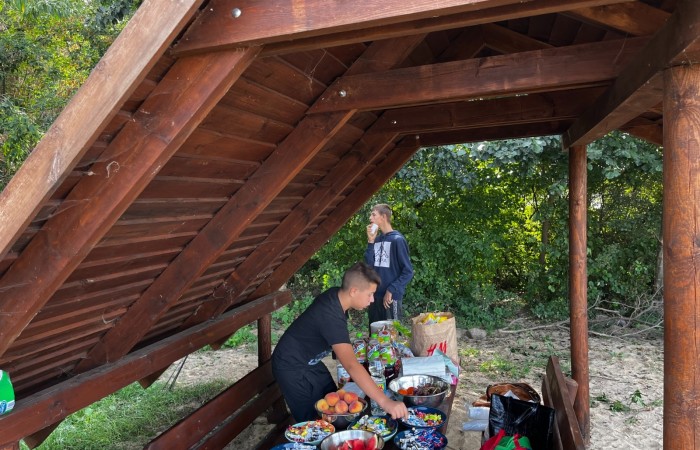 D9B7C505-AF92-47BC-899C-CF02F6FB287A