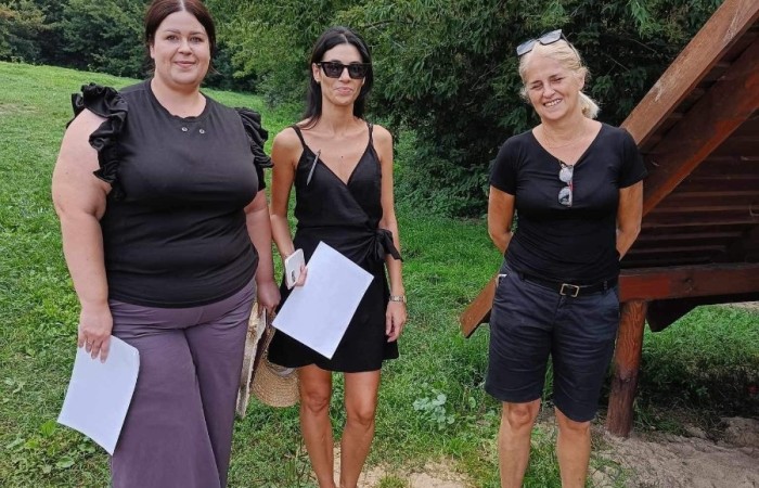 5941618D-F016-4394-85B3-11015C845B7D