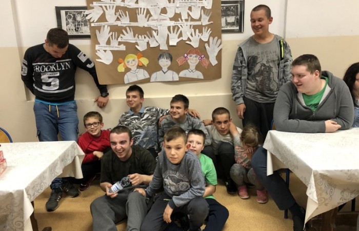 4BD5A069-DD30-49D4-8E85-ED7FC7343E2A